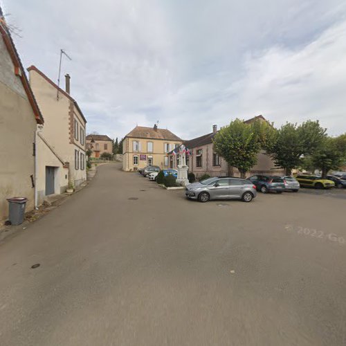 Borne de recharge de véhicules électriques IRVE Yonne Charging Station Saint-Martin-du-Tertre