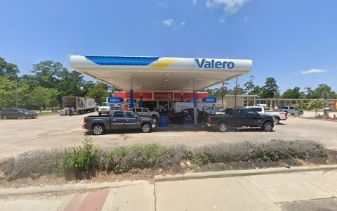 Gas Station «Valero Corner Store», reviews and photos, 28727 I-45, Spring, TX 77381, USA