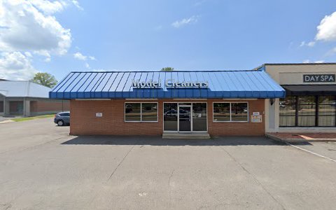Dry Cleaner «Model Cleaners», reviews and photos, 717 Parkway St, Conway, AR 72034, USA