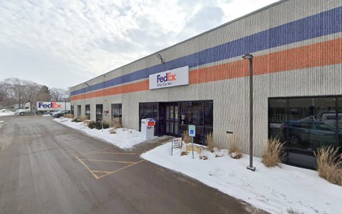 Shipping and Mailing Service «FedEx Ship Center», reviews and photos, 9219 Grand Ave S, Bloomington, MN 55420, USA