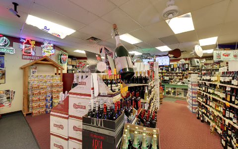 Liquor Store «Dinkytown Wine & Spirits», reviews and photos, 1412 5th St SE, Minneapolis, MN 55414, USA