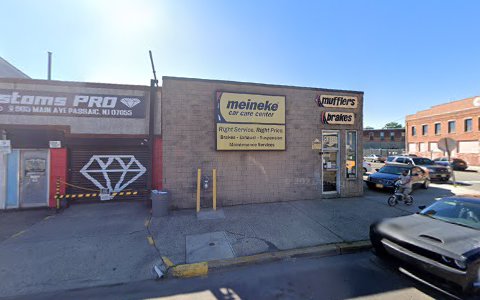 Auto Repair Shop «Meineke Car Care Center», reviews and photos, 811 Main Ave, Passaic, NJ 07055, USA
