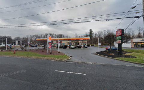 Gas Station «Foam & Wash Car Wash, Mobil Mart Express & Oil Change Plus», reviews and photos, 1942 South Rd, Poughkeepsie, NY 12601, USA