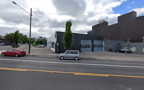 Used Car Dealer «Blizzard Motors», reviews and photos, 1604 E Burnside St, Portland, OR 97214, USA