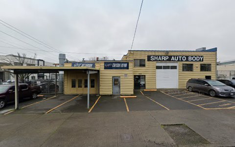 Auto Body Shop «Sharp Auto Body & Paint Works, Inc.», reviews and photos, 4031 SE 26th Ave, Portland, OR 97202, USA