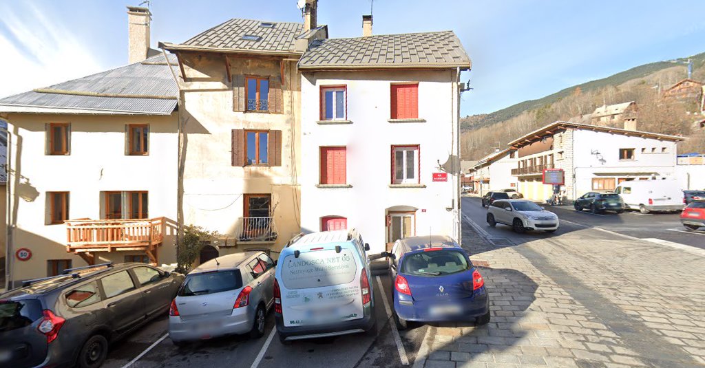 AGENCE BERARD ABELLI SERRE CHEVALIER 135 à Saint-Chaffrey (Hautes-Alpes 05)