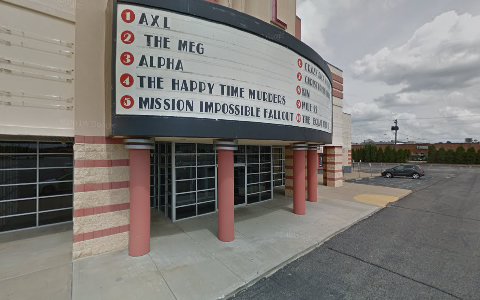 Movie Theater «Regal Cinemas Austintown Plaza 10», reviews and photos, 6020 Mahoning Ave, Youngstown, OH 44515, USA