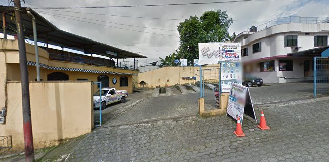 Opiniones de Lubricentro Tapia en Santo Domingo de los Colorados - Servicio de lavado de coches
