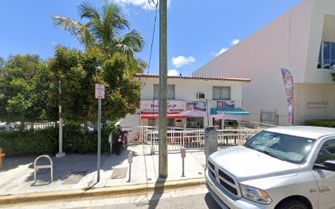 Barber Shop «Gonzalez Barber Shop», reviews and photos, 1845 N Bay Rd, Miami Beach, FL 33139, USA