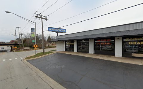 Auto Repair Shop «V & R Tire & Auto Repair», reviews and photos, 4903 Main St, Lisle, IL 60532, USA