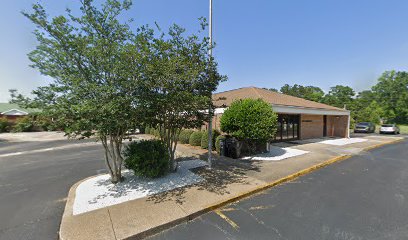 Pierce Brian E DC - Pet Food Store in Robertsdale Alabama