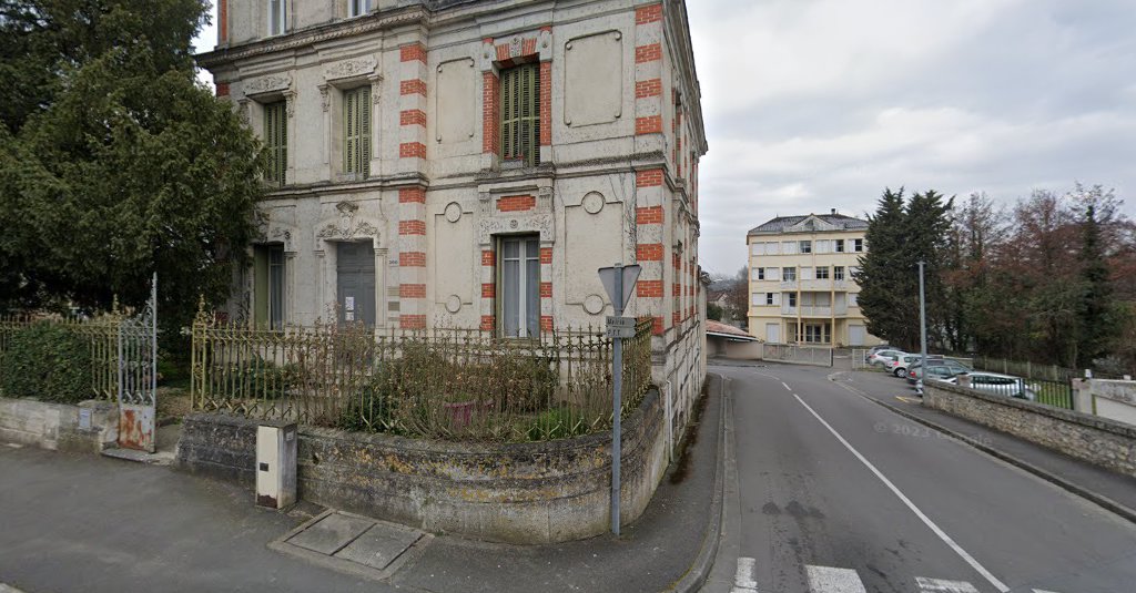 Filhol-Moneyron Catherine à Gond-Pontouvre (Charente 16)