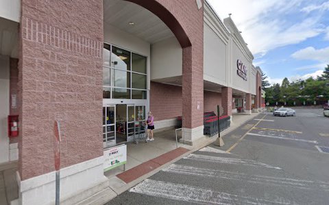 Grocery Store «Giant Food Stores», reviews and photos, 216 E Fairmount St, Coopersburg, PA 18036, USA