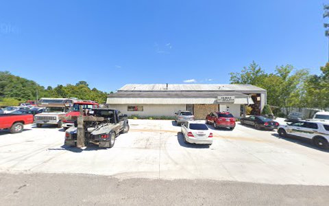 Auto Body Shop «James Towing, Auto Body & Repair», reviews and photos, 1040 Lavern Cir, Hendersonville, TN 37075, USA