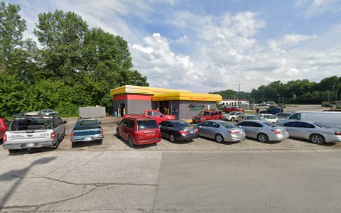 Oil Change Service «Indy Lube Oil Change Center», reviews and photos, 803 E Main St, Danville, IN 46122, USA