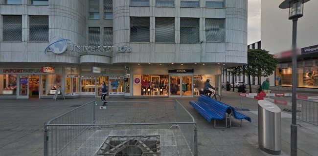 Rezensionen über Import Parfumerie Buchs Bahnhofstrasse in Davos - Kosmetikgeschäft