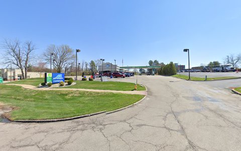 Car Wash «Waterway Gas & Wash», reviews and photos, 15606 Olive Blvd, Chesterfield, MO 63017, USA