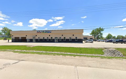 Auto Body Shop «McGrath Collision Center», reviews and photos, 1919 Dodge Rd NE, Cedar Rapids, IA 52402, USA