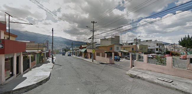Calle, De Los Mortinos s/n, Quito 170138, Ecuador