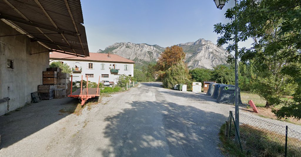 Ancien camping municipal à Monêtier-Allemont (Hautes-Alpes 05)