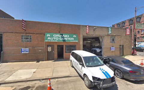 Auto Body Shop «Grand Auto Center», reviews and photos, 1401 W Grand Ave, Chicago, IL 60622, USA