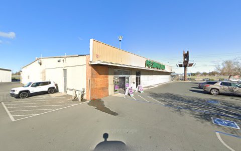 Pet Supply Store «Pet Supplies Plus», reviews and photos, 1411 S Stockton St, Lodi, CA 95240, USA