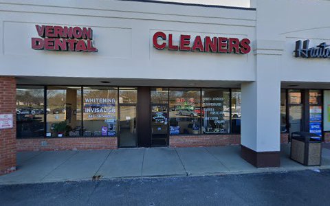 Dry Cleaner «Vernon Cleaners», reviews and photos, 127 E Townline Rd, Vernon Hills, IL 60061, USA