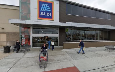 Supermarket «ALDI», reviews and photos, 451 N Randall Rd, Batavia, IL 60510, USA