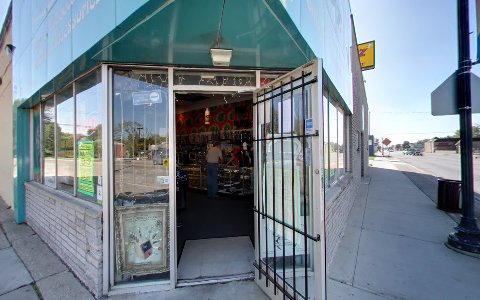 Tobacco Shop «BDT Smoke Shops», reviews and photos, 21640 John R Rd, Hazel Park, MI 48030, USA