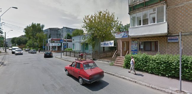 Strada Libertății, Roman, România
