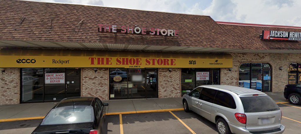 Shoe Store, 4213 Highland Rd, Waterford Twp, MI 48328, USA, 