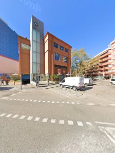 Bauhaus es Pg. de la Zona Franca, 137, Distrito de Sants-Montjuïc, 08038 Barcelona, España