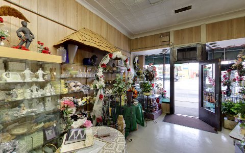 Florist «Water Lily Flower Shop», reviews and photos, 7150 W Higgins Ave, Chicago, IL 60656, USA