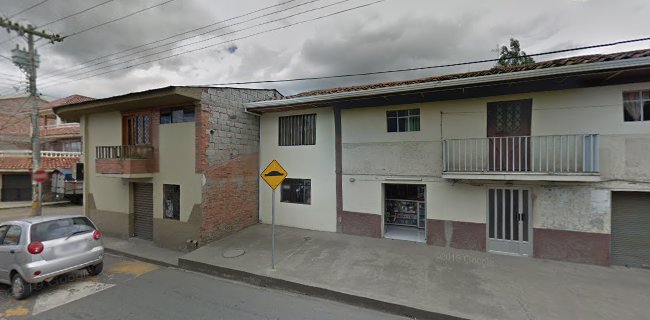 Juan Strobel, 010150, Ecuador