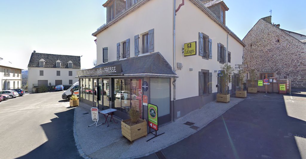 Restaurant @ Hôtel Restaurant de la Poste Saint Sauves 63950 Saint-Sauves-d'Auvergne