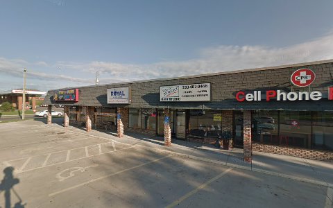 Dry Cleaner «Royal Dry Cleaners», reviews and photos, 777 E Aurora Rd, Macedonia, OH 44056, USA