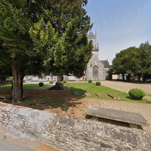 Croix de cimetière à Langonnet