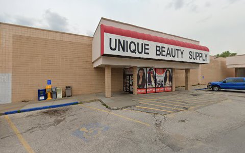 Thrift Store «Family Thrift Store», reviews and photos, 9527 Blue Ridge Blvd, Kansas City, MO 64134, USA
