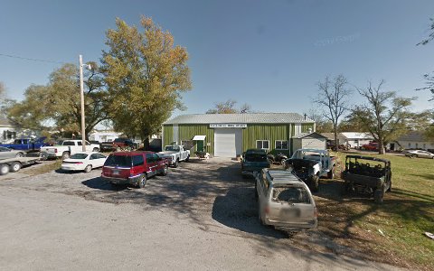 Auto Body Shop «Chillicothe Body Repair», reviews and photos, 103 Church St, Chillicothe, MO 64601, USA