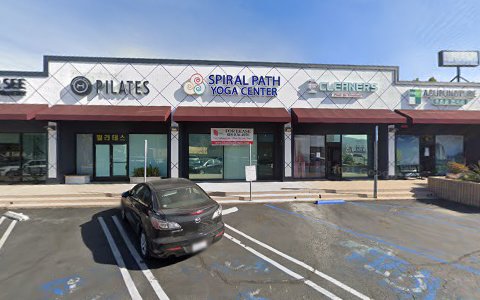 Yoga Studio «Spiral Path Yoga Center», reviews and photos, 3115 Foothill Blvd, La Crescenta, CA 91214, USA