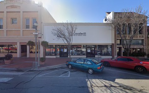 Thrift Store «Goodwill Retail Store & Donation Center», reviews and photos, 858 E Main St, Santa Paula, CA 93060, USA