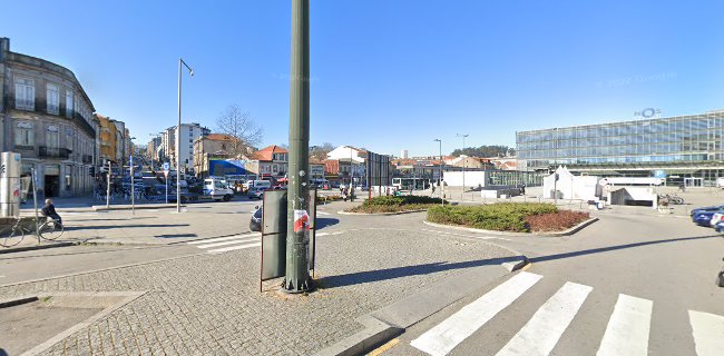 Dos Caminhos De Ferro, Largo da Estação, 4300-173 Porto, Portugal