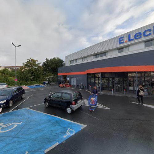 Borne de recharge de véhicules électriques Leclerc Charging Station Périgueux