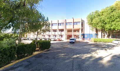 Colegio Miguel de Cervantes en Elda