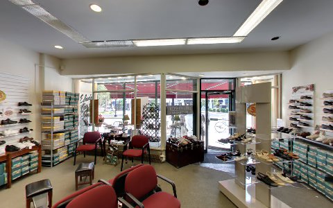 Shoe Store «San Antonio Shoemakers», reviews and photos, 1388 Beacon St, Brookline, MA 02446, USA