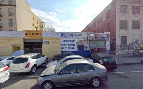 Auto Body Shop «Park Avenue Auto Body Repair», reviews and photos, 3884 Park Ave, Bronx, NY 10457, USA