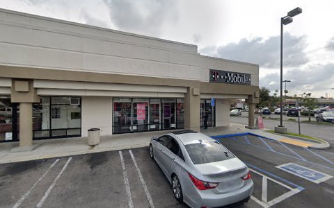 Cell Phone Store «T-Mobile», reviews and photos, 720 S Harbor Blvd, Santa Ana, CA 92704, USA