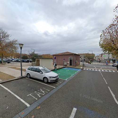 Borne de recharge de véhicules électriques Réseau eborn Charging Station Bourg-Saint-Andéol