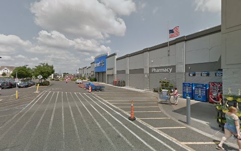 Tire Shop «Walmart Tires & Auto Parts», reviews and photos, 965 Broadhollow Rd, Farmingdale, NY 11735, USA