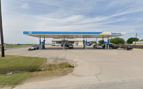 Convenience Store «Alvord Express», reviews and photos, 812 W State St, Alvord, TX 76225, USA